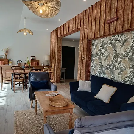 La Longere Bordeaux De Caractere Avec Piscine Holiday home *