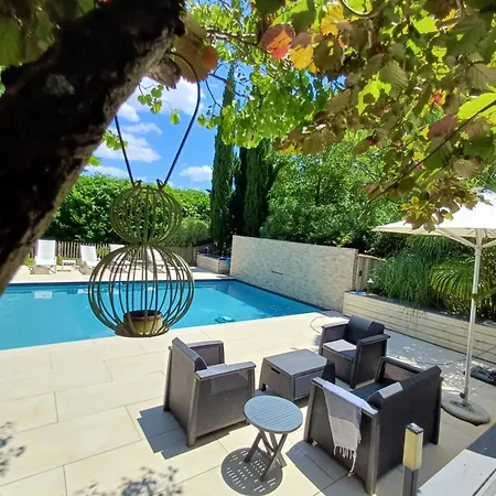 La Longere Bordeaux De Charme Avec Piscine Prázdninový dům *