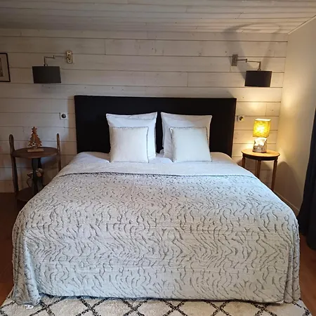 La Longere Bordeaux De Caractere Avec Piscine Holiday home